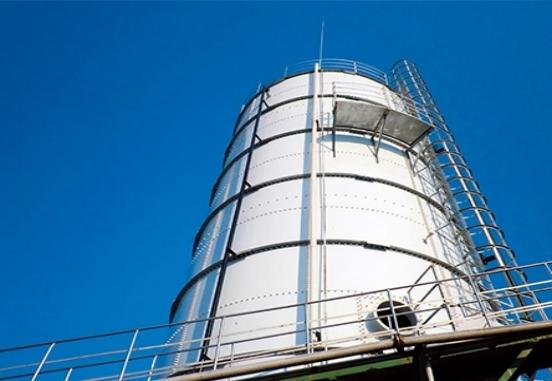 Crystal Clear Solutions: The Role of Glass Lined Bolted Steel Tanks in Petrochemical Wastewater Treatment